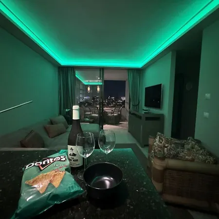 Luxury 2 Bedrooms Ocean View Iguazu شقة